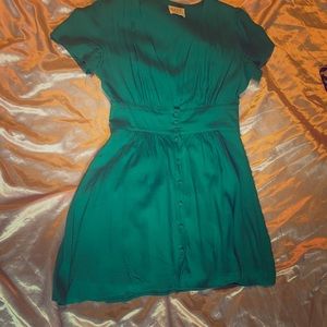 Size medium green dress
